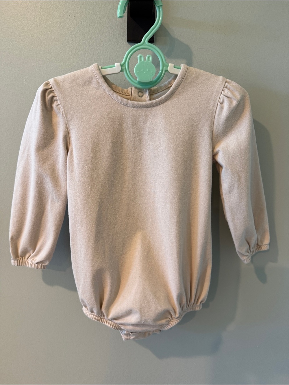 Pehr 12-18M Essentials Puff Sleeve Baby Onesie in Natural